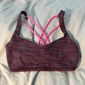 Used Lululemon sports bra Size 4